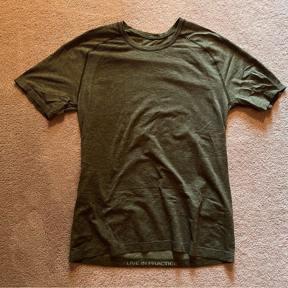 LuLuLemon Men’s Green Metal Vent Tech Training Shirt Mens Sz M
